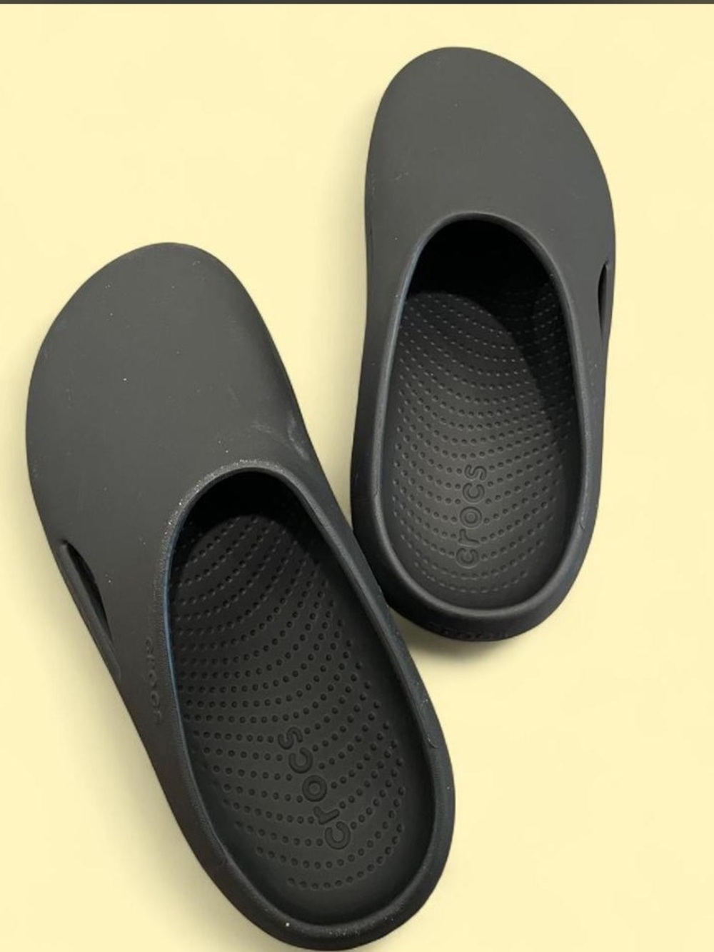 CROCS Unisex Slip-On Mellow Recovery Clogs in Black – Ultimate Comfort!
